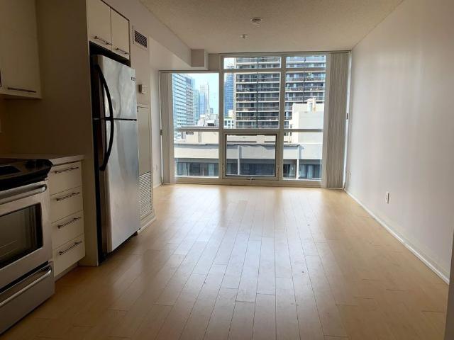 For Lease 25 Carlton Street Unit# 1809, Toronto, Ontario