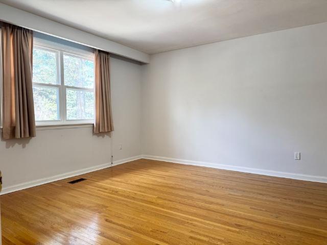 For Lease 25 Cheval Drive, Toronto, Ontario