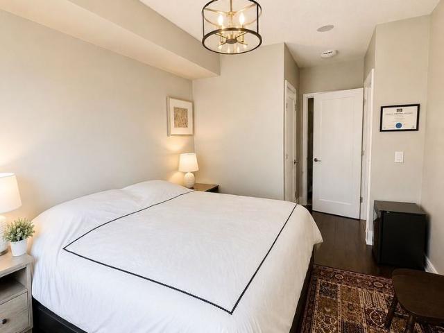For Lease 25 Broadway Avenue Unit# 904, Toronto, Ontario