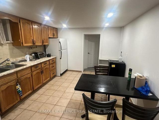 For Lease 25 Garratt Room Boulevard, Toronto, Ontario
