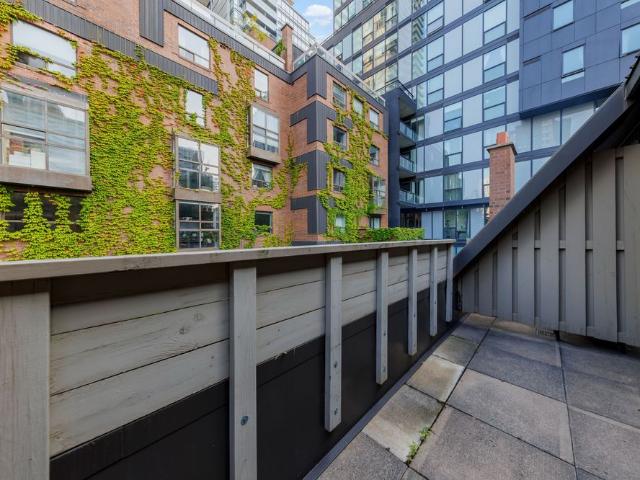 For Lease 25 Dundonald Street, Toronto, Ontario