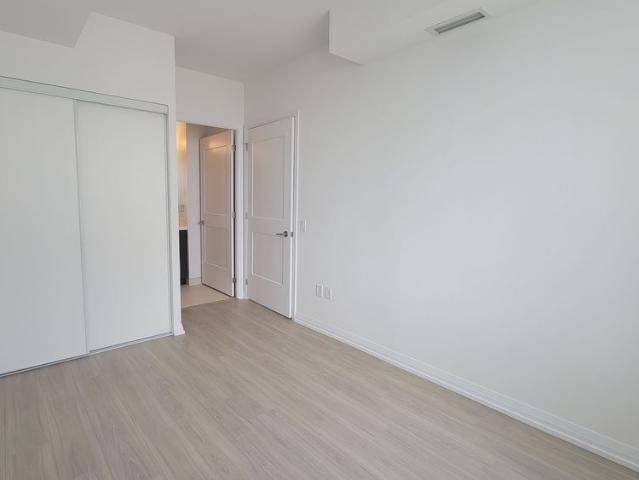 For Lease 25 Holly Street Unit# 1906, Toronto, Ontario