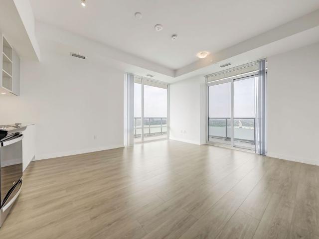 For Lease 25 Holly Street Unit# LPH09, Toronto, Ontario