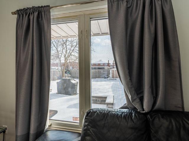 For Lease 25 Hun Crescent, Toronto, Ontario