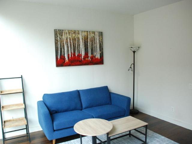 For Lease 25 oxley Street Unit# 405, Toronto, Ontario