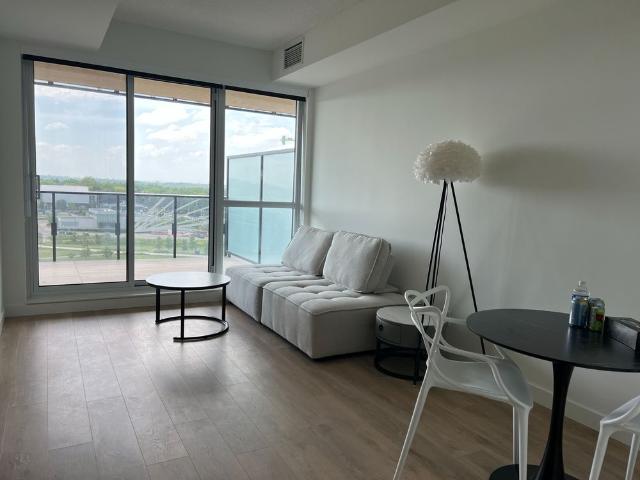 For Lease 25 Mcmahon Drive Unit# 810, Toronto, Ontario