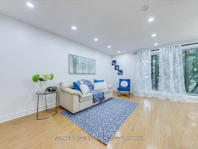 For Lease 25 Pebble Byway Unit# 21, Toronto, Ontario