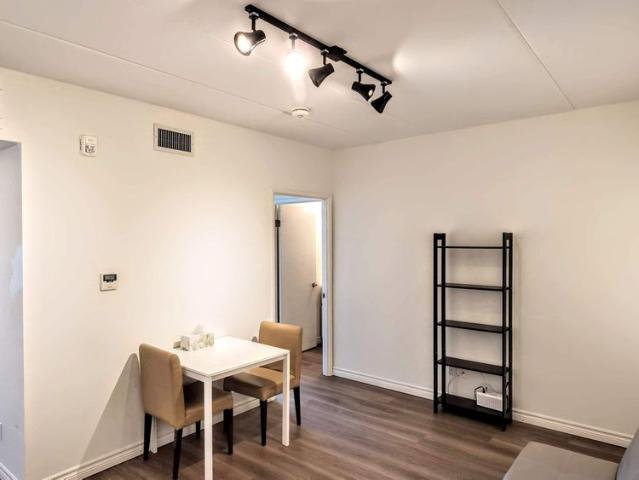 For Lease 268 Lester Street Unit# 304, Waterloo, Ontario