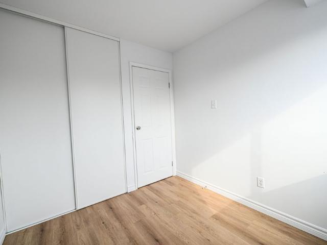 For Lease 2697 Pimlico Crescent Unit# 42, Blossom Park Airport and Area, Ontario