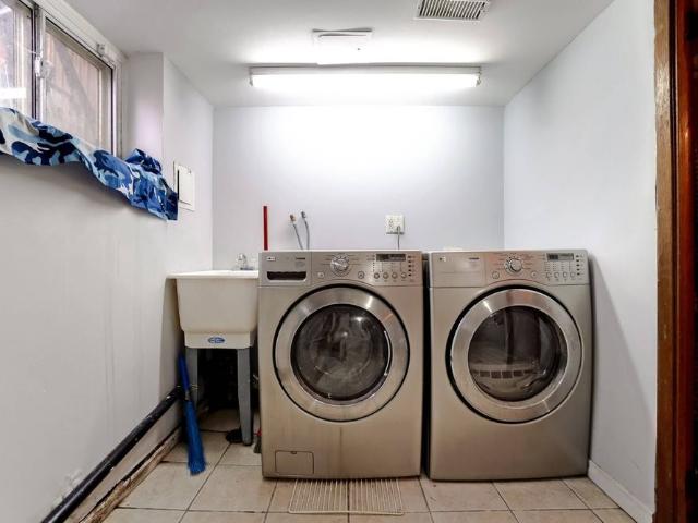 For Lease 2609 Kingston Road Unit# Main Fl, Toronto, Ontario