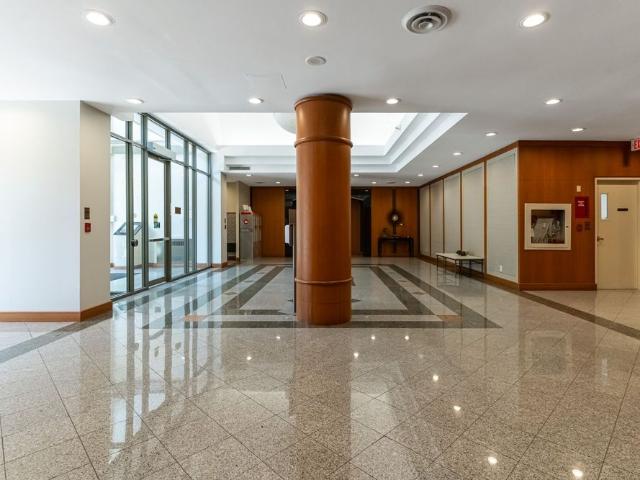 For Lease 260 Doris Avenue Unit# 1201, Toronto, Ontario