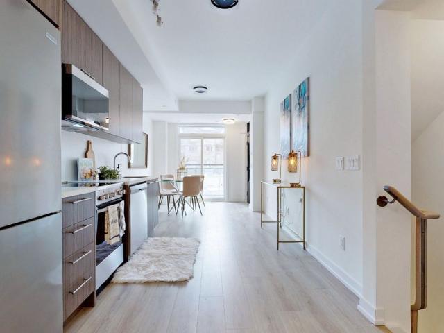 For Lease 260 Finch Avenue Unit# TH 3, Toronto, Ontario