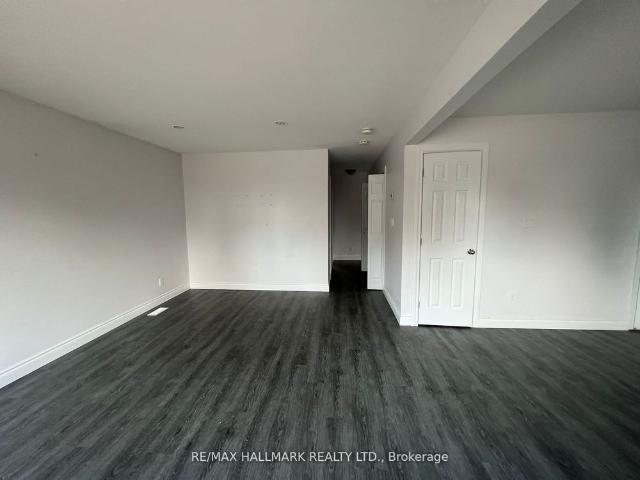 For Lease 261 Wellington Street Unit# Main, Barrie, Ontario