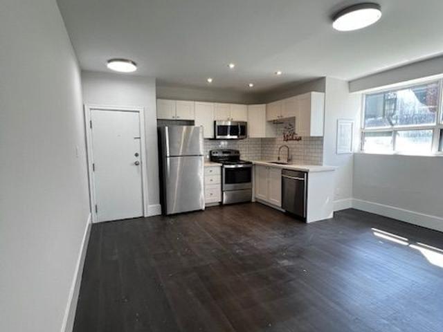 For Lease 2622 Keele Street Unit# B, Toronto, Ontario