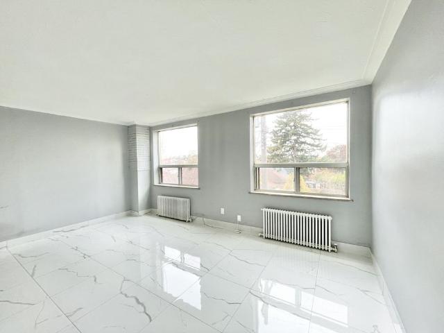 For Lease 2624 Eglinton Avenue Unit# 2, Toronto, Ontario