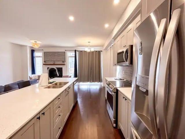 For Lease 262 Monticello Avenue Unit# Master Bedroom, Kanata, Ontario