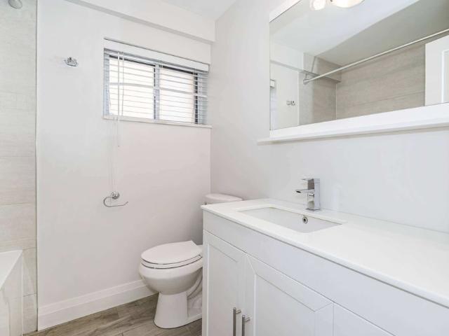 For Lease 2637 Keele Street Unit# 1A, Toronto, Ontario