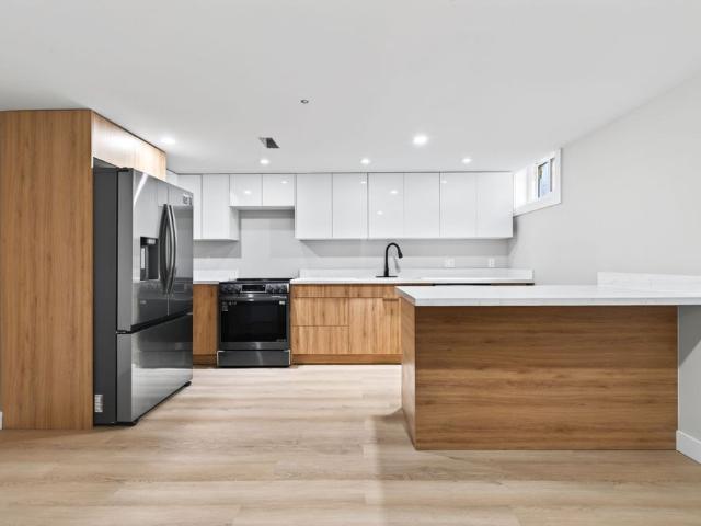 For Lease 263 Anne Street Unit# 2, Barrie, Ontario