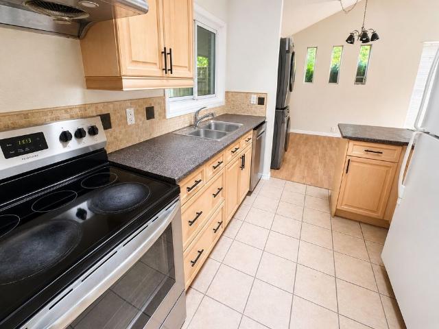 For Lease 26 Arlene Crescent Unit# Main Floor, Toronto, Ontario