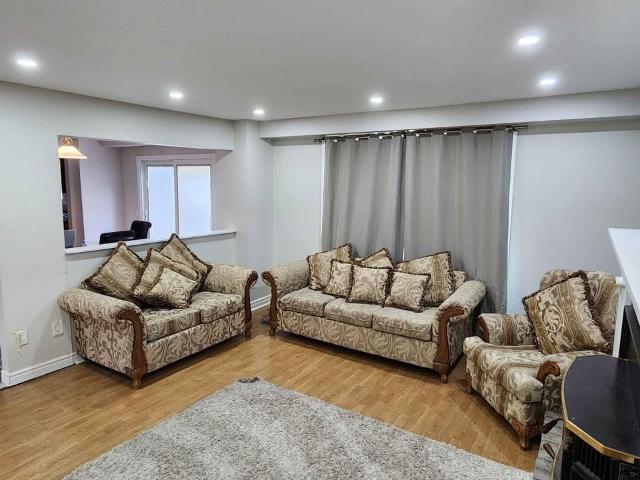For Lease 26 Blueberry Drive, Hamilton, Ontario
