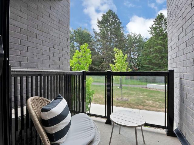 For Lease 26 Lytham Green Circle Unit# 6, Newmarket, Ontario
