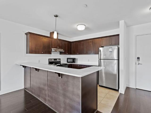 For Lease 26 Wellington Street Unit# 402, St. Catharines, Ontario