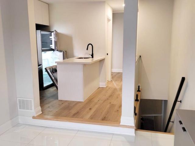 For Lease 275 Euclid Avenue Unit# 2nd Floor, Toronto, Ontario