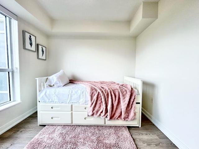For Lease 275 Village Green Square Unit# 422, Toronto, Ontario