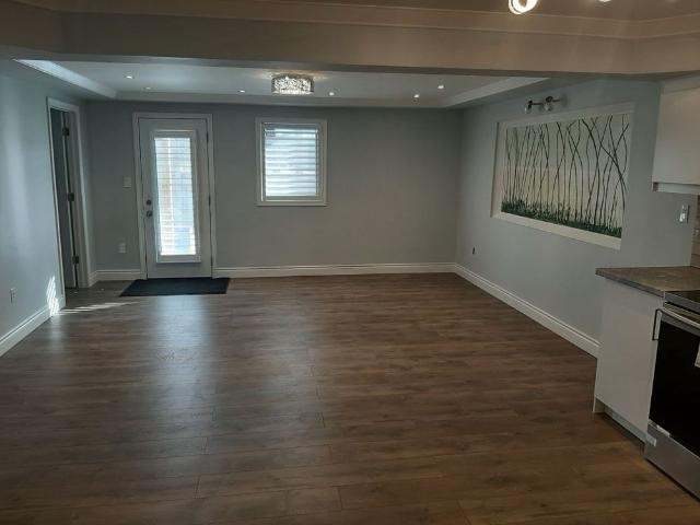 For Lease 276 Degraaf Crescent, Aurora, Ontario