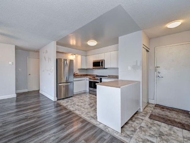 For Lease 276 Eiwo Court Unit# 307, Waterloo, Ontario