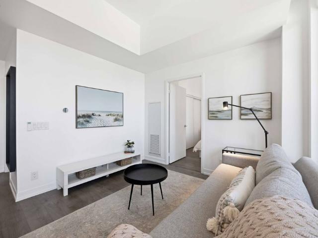 For Lease 270 Dufferin Street Unit# 902, Toronto, Ontario