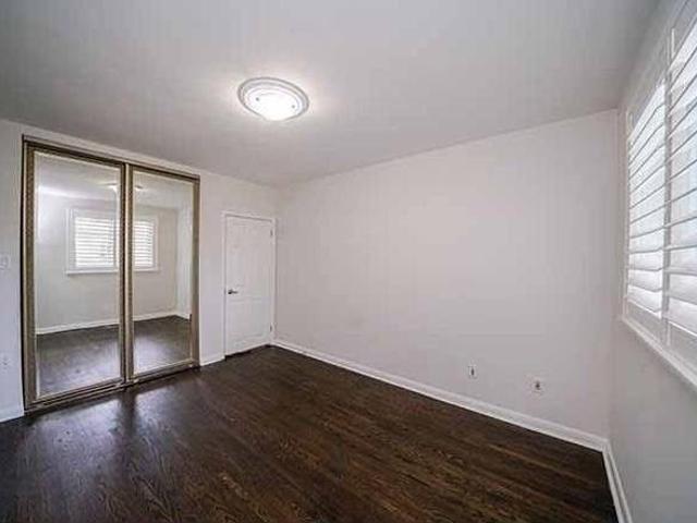 For Lease 271 McConvey Drive, Richmond Hill, Ontario