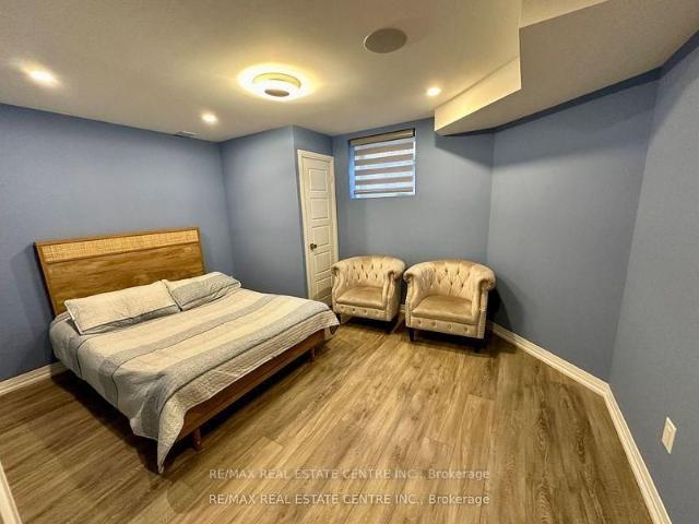 For Lease 271 Sixteen Mile Drive Unit# BASEMENT, Oakville, Ontario