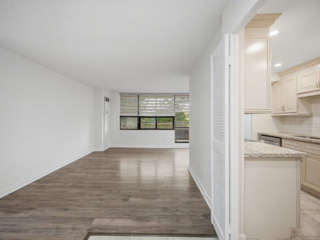 For Lease 2721 Victoria Pk Avenue Unit# 203, Toronto, Ontario