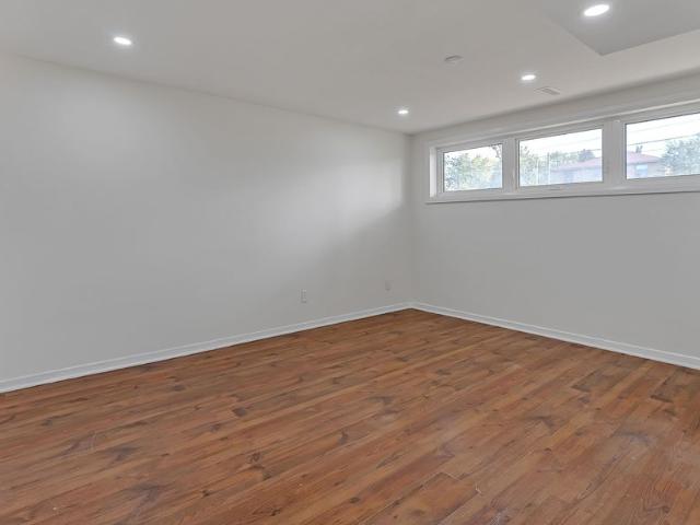 For Lease 2724 Lake Shore Boulevard Unit# Lower, Toronto, Ontario