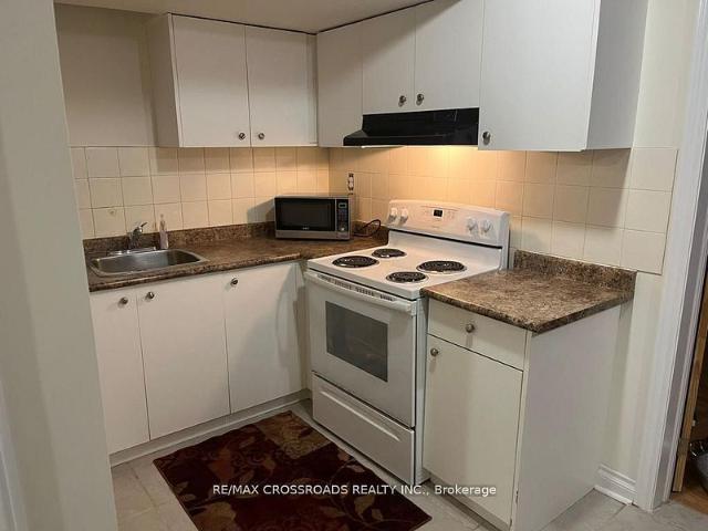 For Lease 27 Bobolink Avenue Unit# Sep/Ent, Toronto, Ontario