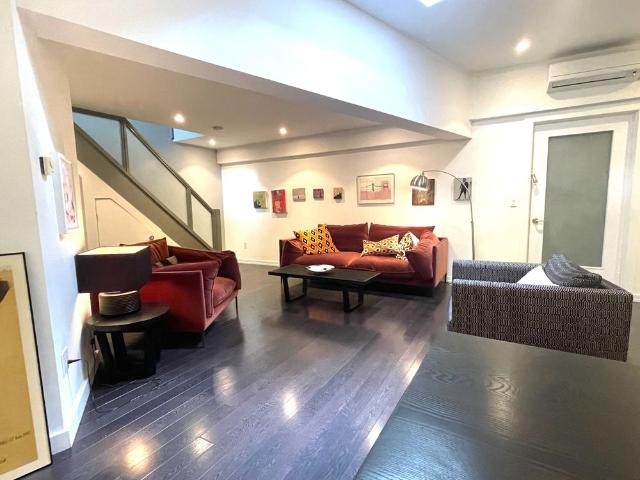 For Lease 27 Lewis Street Unit# Coach, Toronto, Ontario