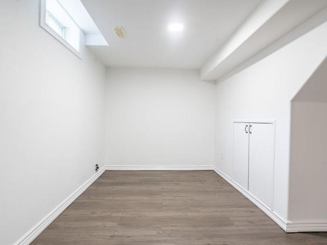 For Lease 27 Panorama Way, Hamilton, Ontario