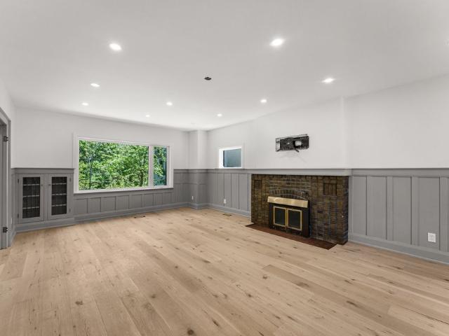 For Lease 27 The Palisades N/A, Toronto, Ontario