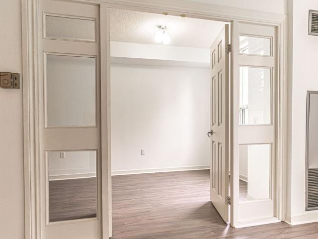 For Lease 284 Bloor Street Unit# 204, Toronto, Ontario