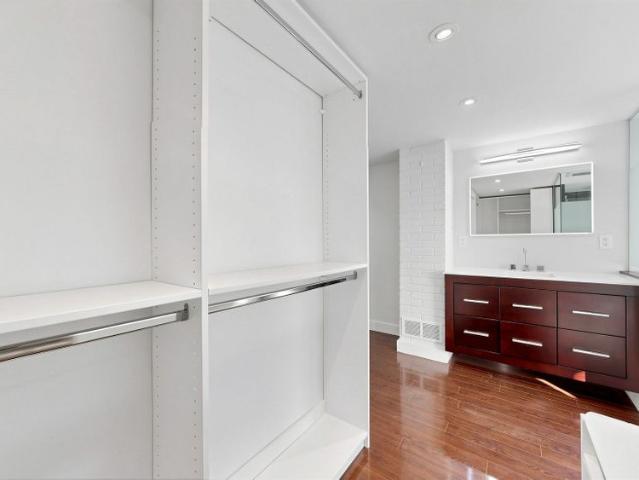 For Lease 285 Bronte Road, Oakville, Ontario