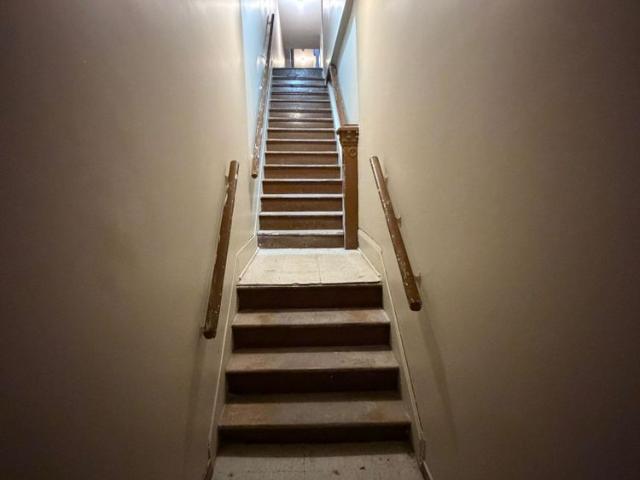 For Lease 2878 Dundas Street Unit# 1, Toronto, Ontario