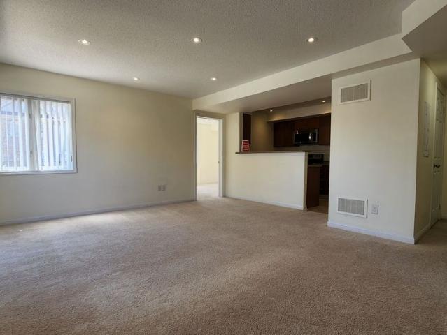 For Lease 2891 Rio Court Unit# 137, Mississauga, Ontario