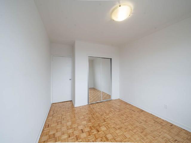 For Lease 2895 Bathurst Street Unit# 107, Toronto, Ontario