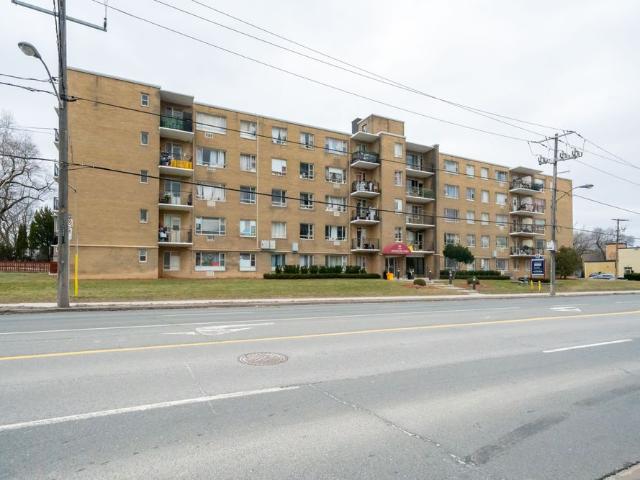 For Lease 2895 Bathurst Street Unit# 108, Toronto, Ontario