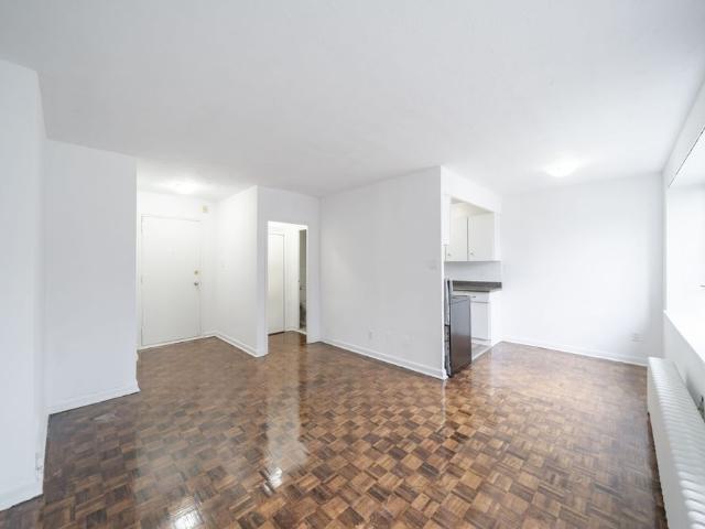 For Lease 2895 Bathurst Street Unit# 108, Toronto, Ontario