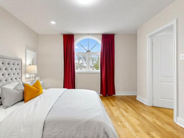 For Lease 280 Kingsdale Avenue, Toronto, Ontario