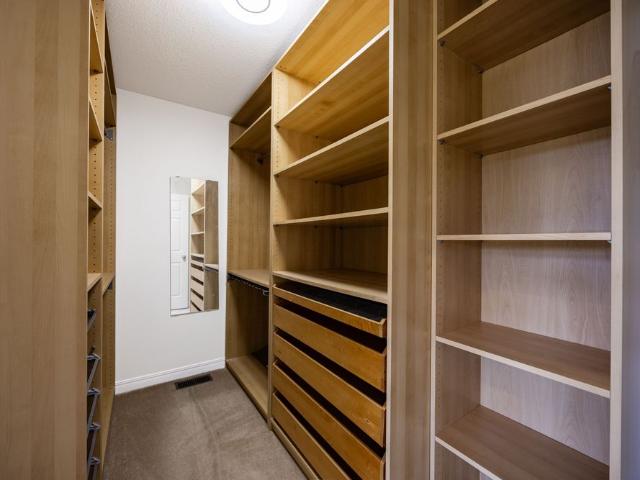 For Lease 281 Goldridge Drive, Kanata, Ontario
