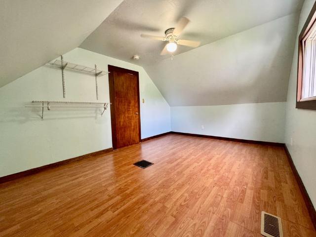 For Lease 282 East 18th Street Unit# Upper, Hamilton, Ontario