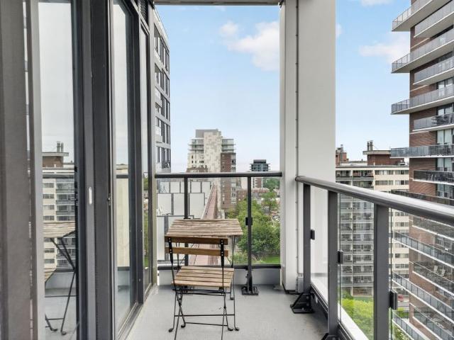 For Lease 28 Ann Street Unit# 1012, Mississauga, Ontario